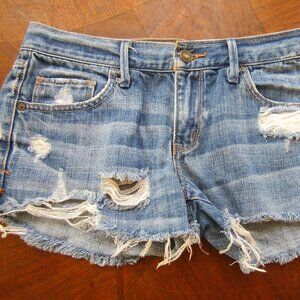 Abercrombie and Fitch Low rise cut offs size 2 26 in waist. Daisy Dukes.